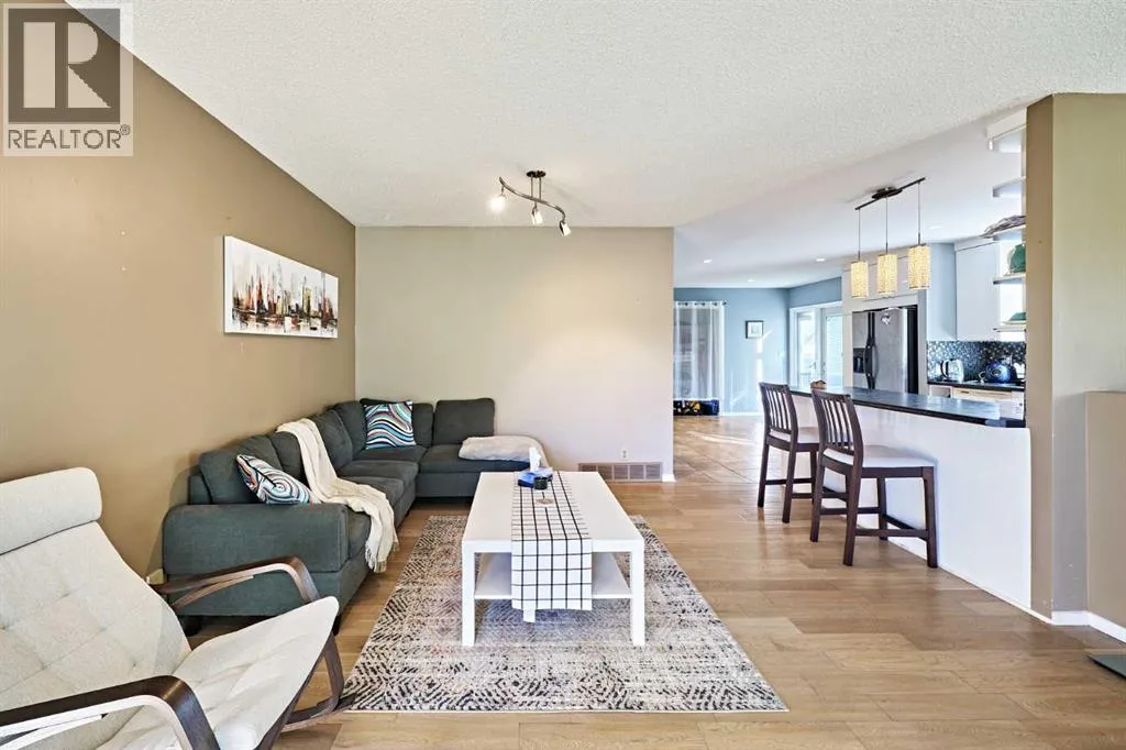 Duplex for rent: 8414 Berwick Road Nw, Calgary, Alberta T3K 1E5