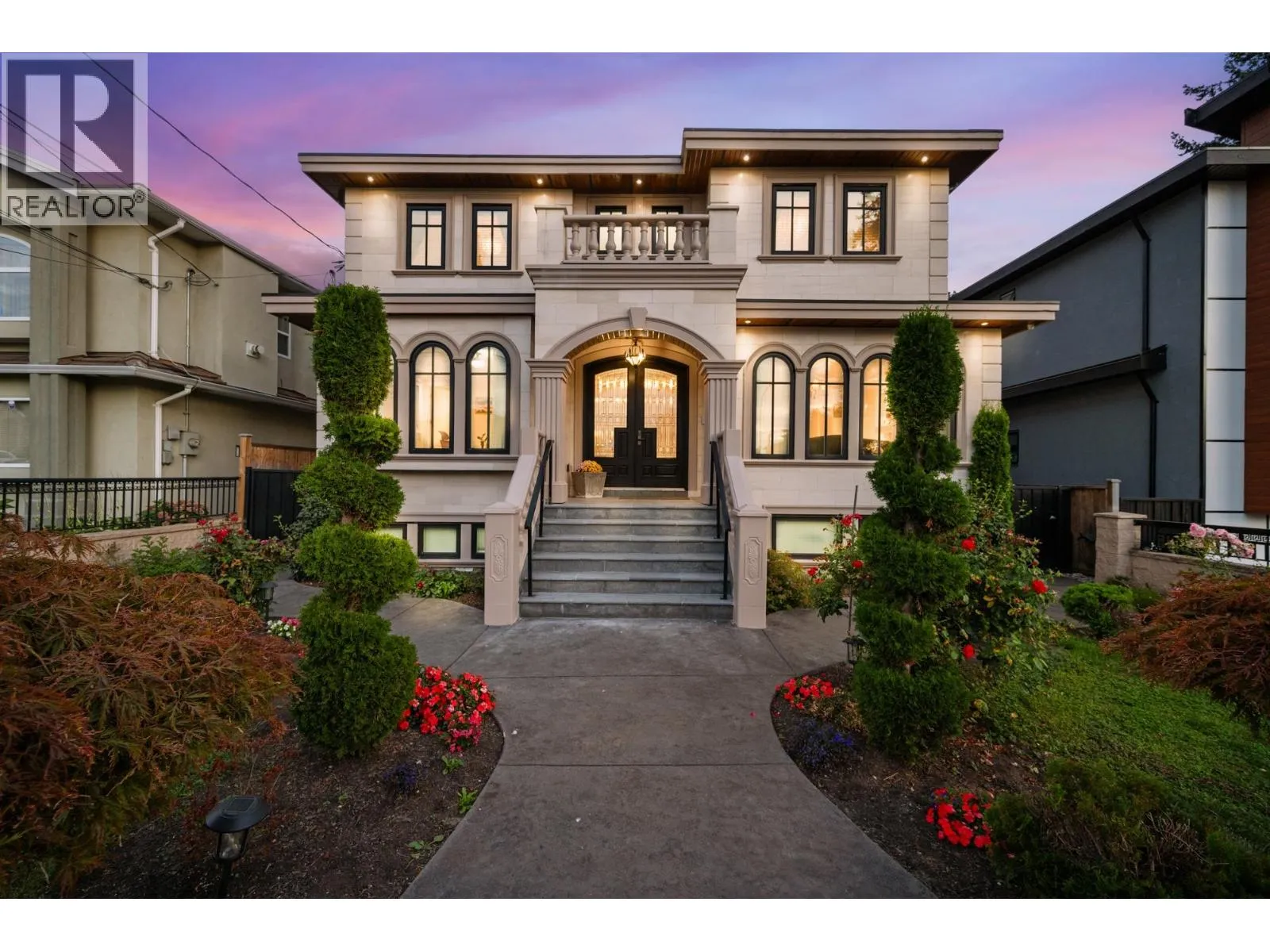 House for rent: 8416 13th Avenue, Burnaby, British Columbia V3N 2G9