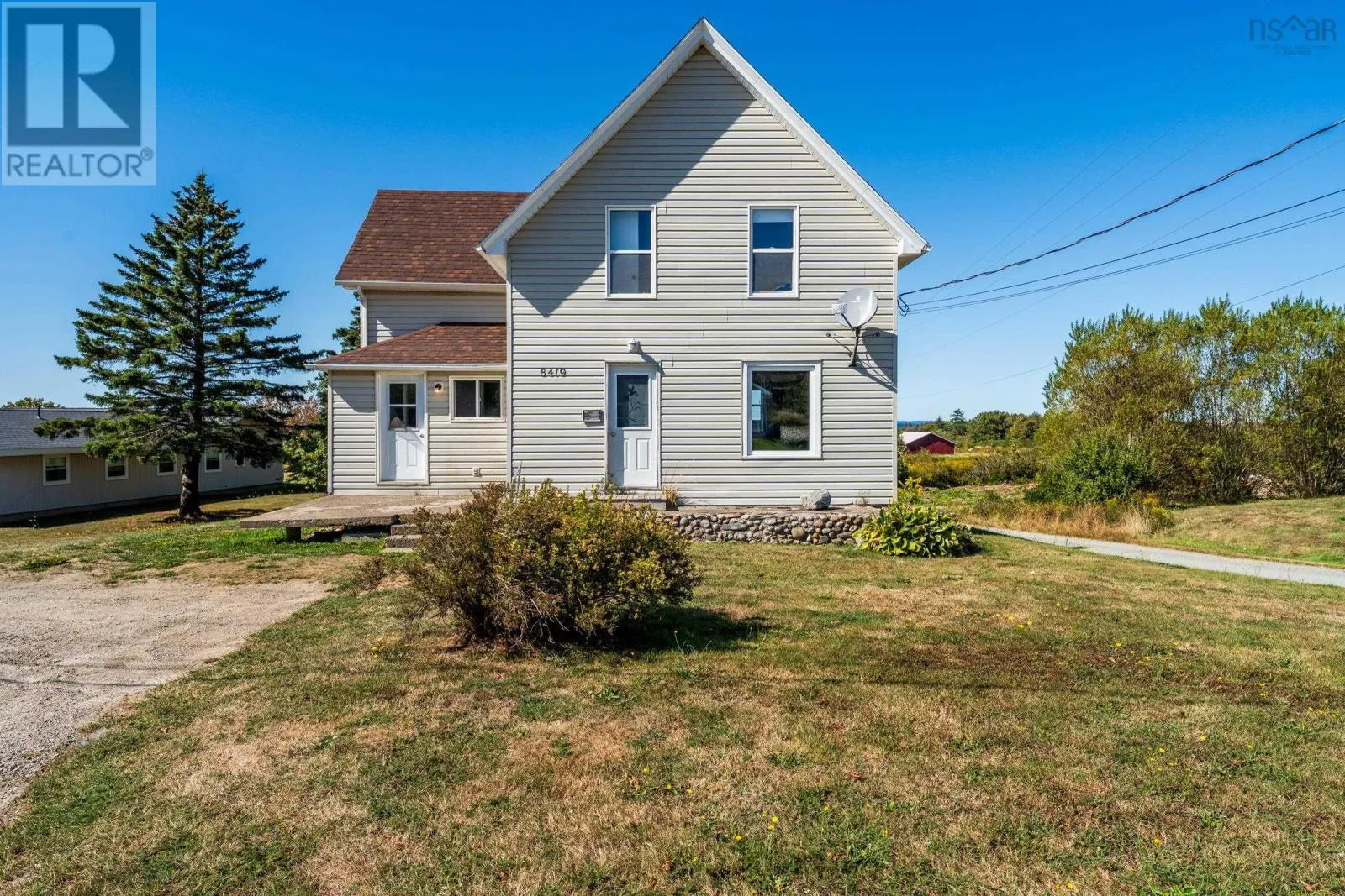 House for rent: 8419 Highway 1, Meteghan, Nova Scotia B0W 2J0