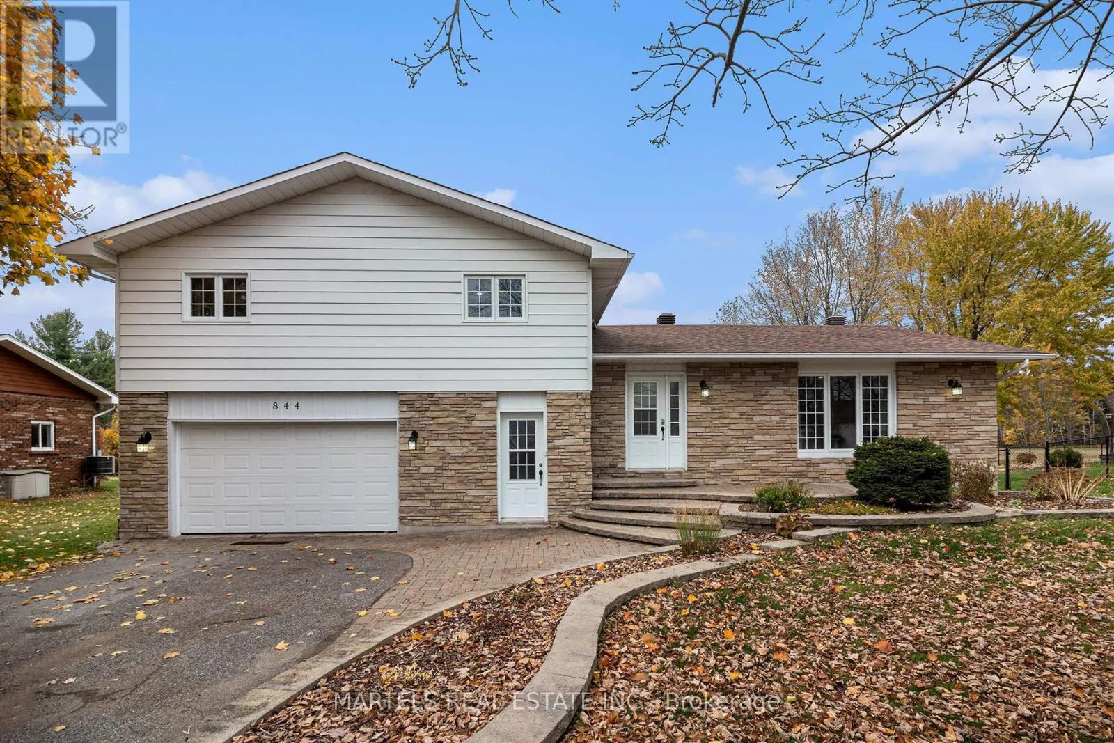 House for rent: 844 Principale Street, Casselman, Ontario K0A 1M0