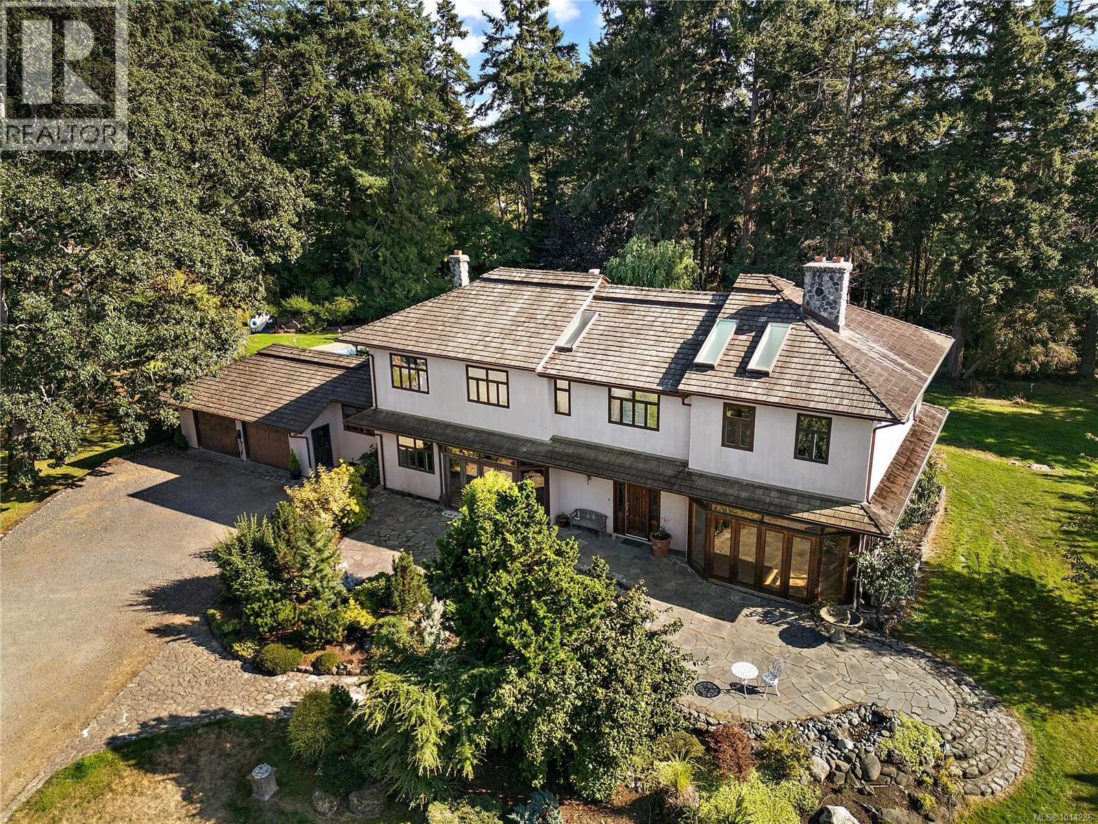 House for rent: 845 Downey Rd, North Saanich, British Columbia V8L 5P8