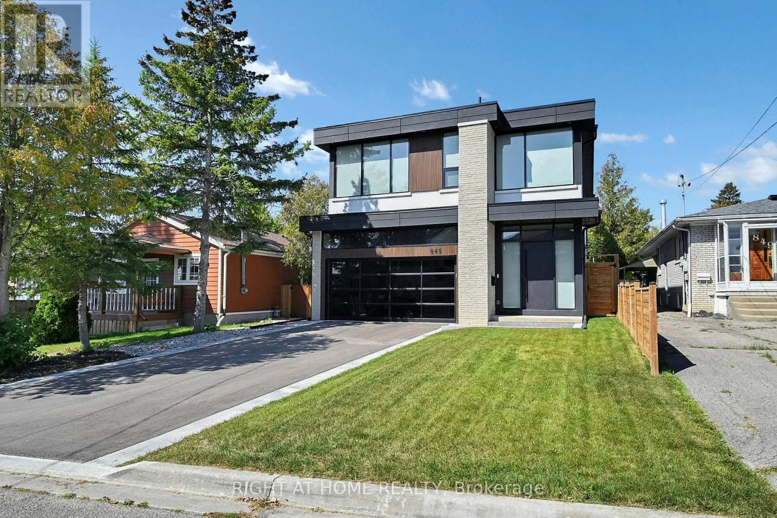 House for rent: 845 Seventh Street, Mississauga, Ontario L5E 1N9