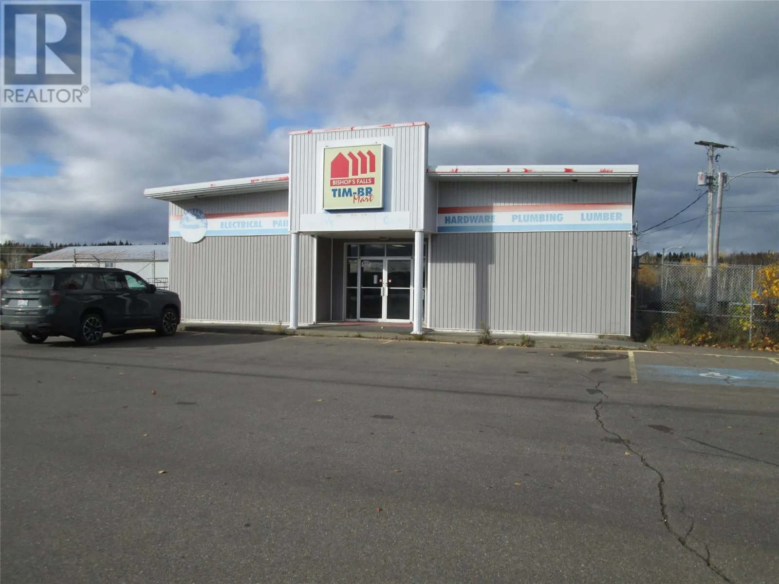 Retail for rent: 84-90 Main Street, Bishop's Falls, Newfoundland & Labrador A0H 1C0