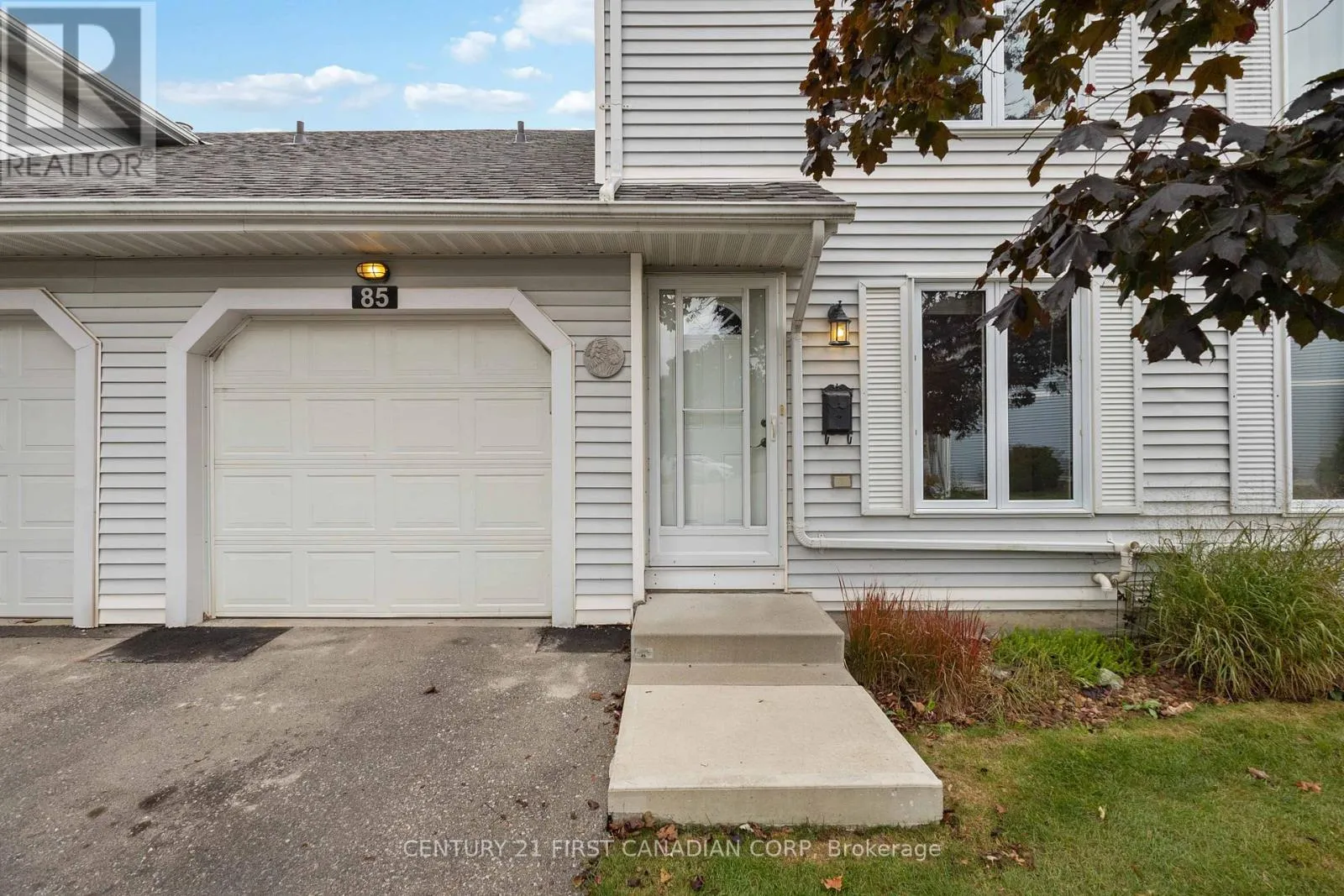 Row / Townhouse for rent: 85 - 120 Centre Street, London South, Ontario N6J 4X4