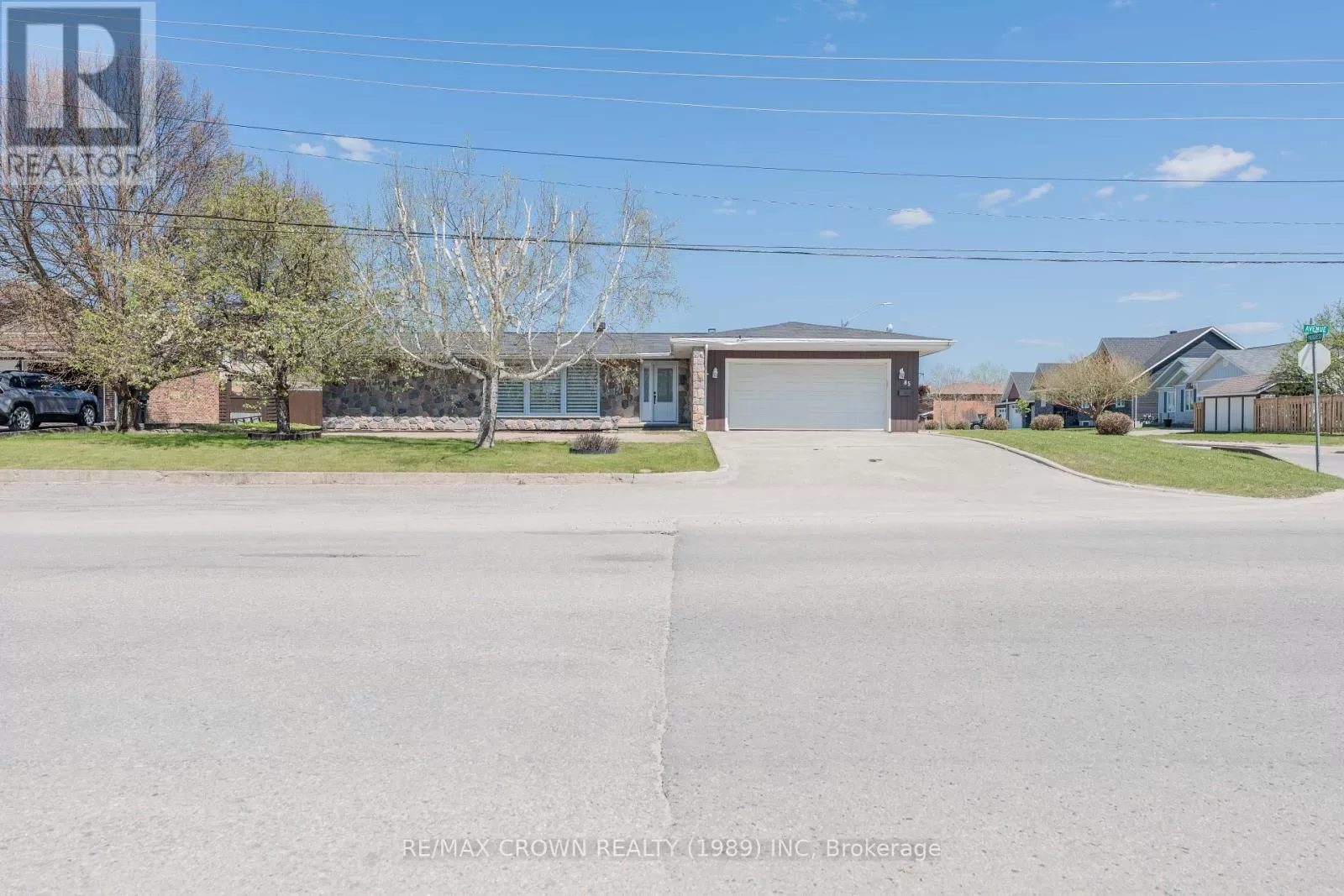 House for rent: 85 Avenue Road, Kapuskasing, Ontario P5N 3A3