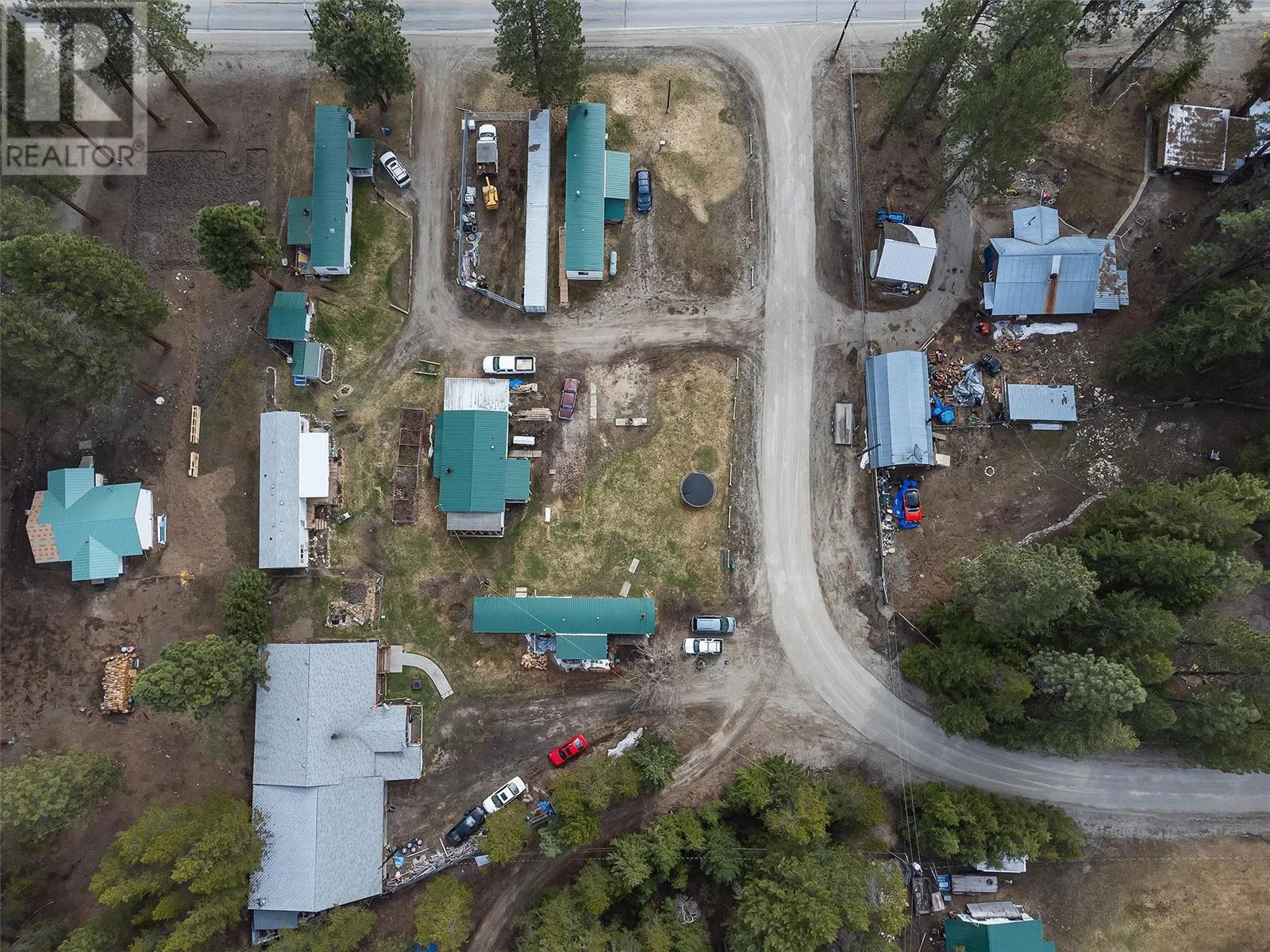 Multi-Family for rent: 85 Ernest Avenue, Beaverdell, British Columbia V0H 1A0