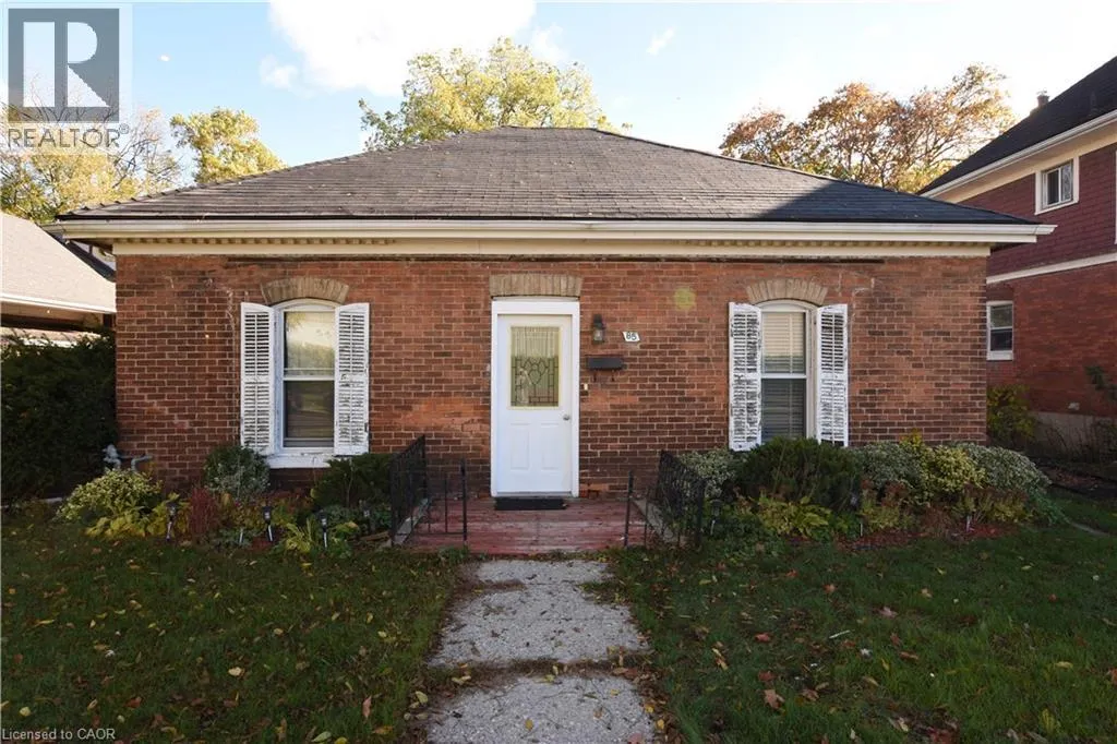 House for rent: 85 Head Street N, Simcoe, Ontario N3Y 3X3