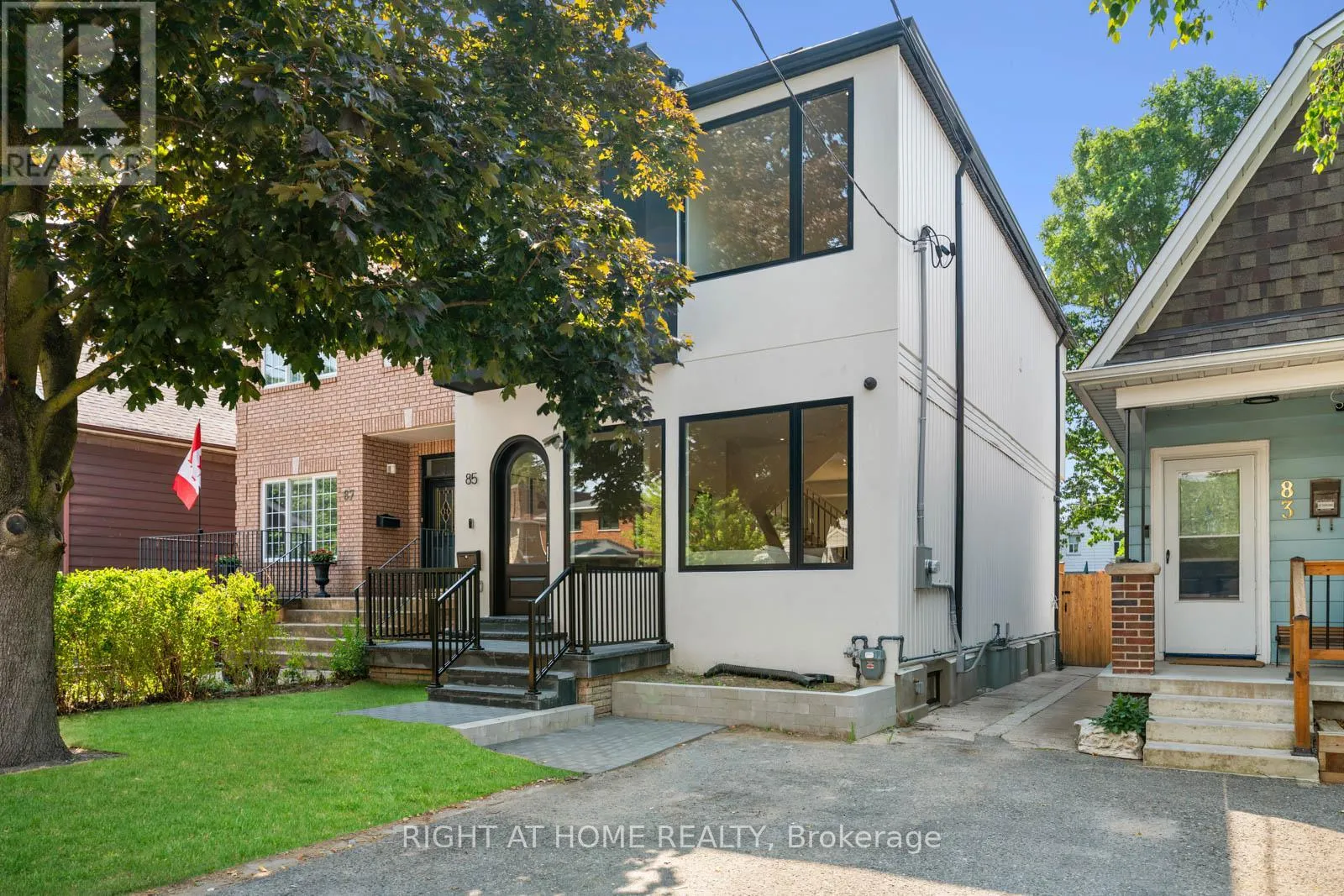 House for rent: 85 Holborne Avenue, Toronto, Ontario M4C 2R3