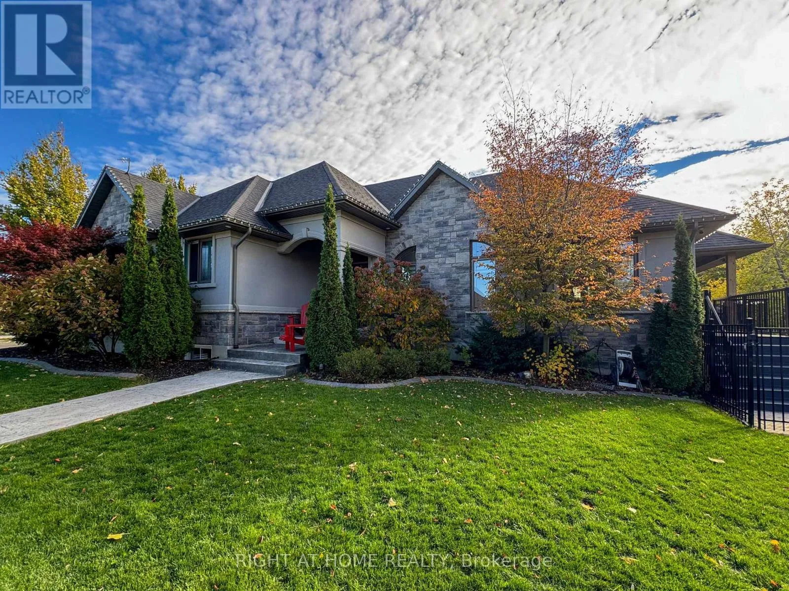 House for rent: 85 Mackenzie King Avenue, St. Catharines, Ontario L2P 0E1