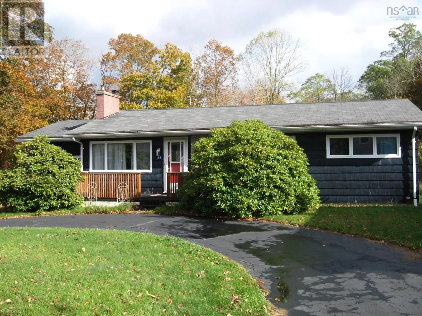 House for rent: 85 School Street, Liverpool, Nova Scotia B0T 1K0