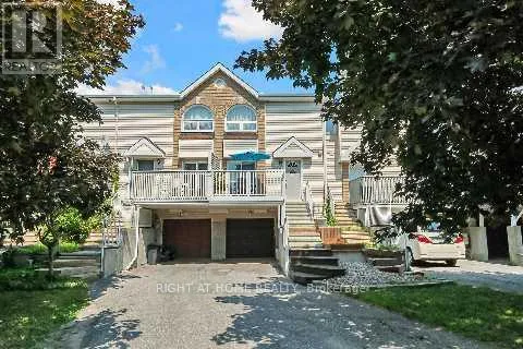 Row / Townhouse for rent: 85 Thornbury Crescent, Ottawa, Ontario K2G 6C4