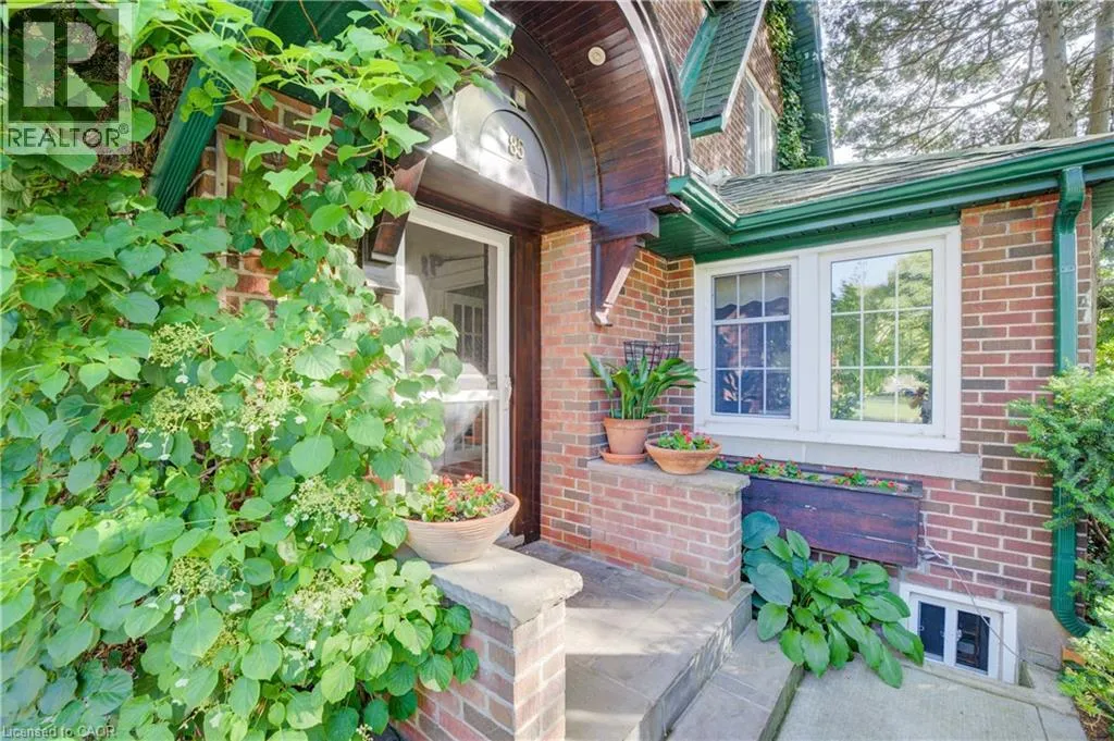 House for rent: 85 Union Boulevard, Kitchener, Ontario N2G 2K3