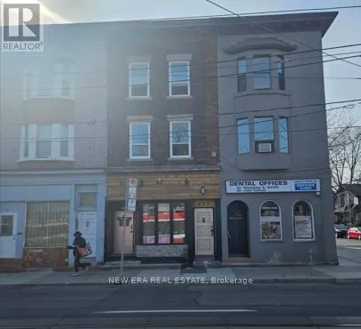 Residential Commercial Mix for rent: 850 Bathurst Street, Toronto, Ontario M5R 3G1