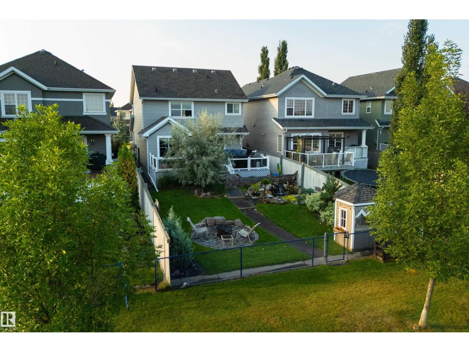 House for rent: 8504 16a Av Sw, Edmonton, Alberta T6X 0H9