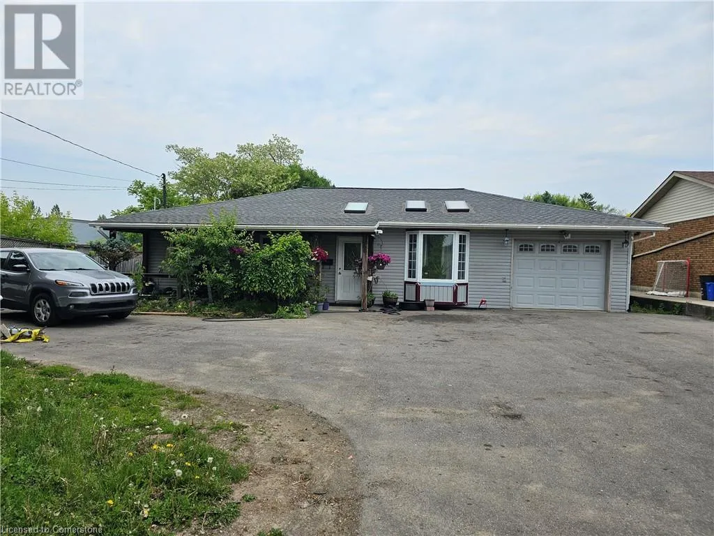 House for rent: 8506 Twenty Road, Hamilton, Ontario L9B 1H6