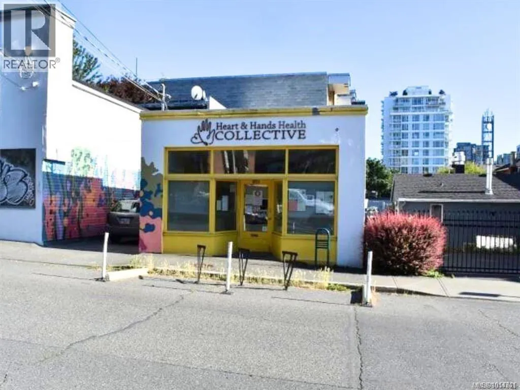 Commercial Mix for rent: 851 Cormorant St, Victoria, British Columbia V8W 1R2