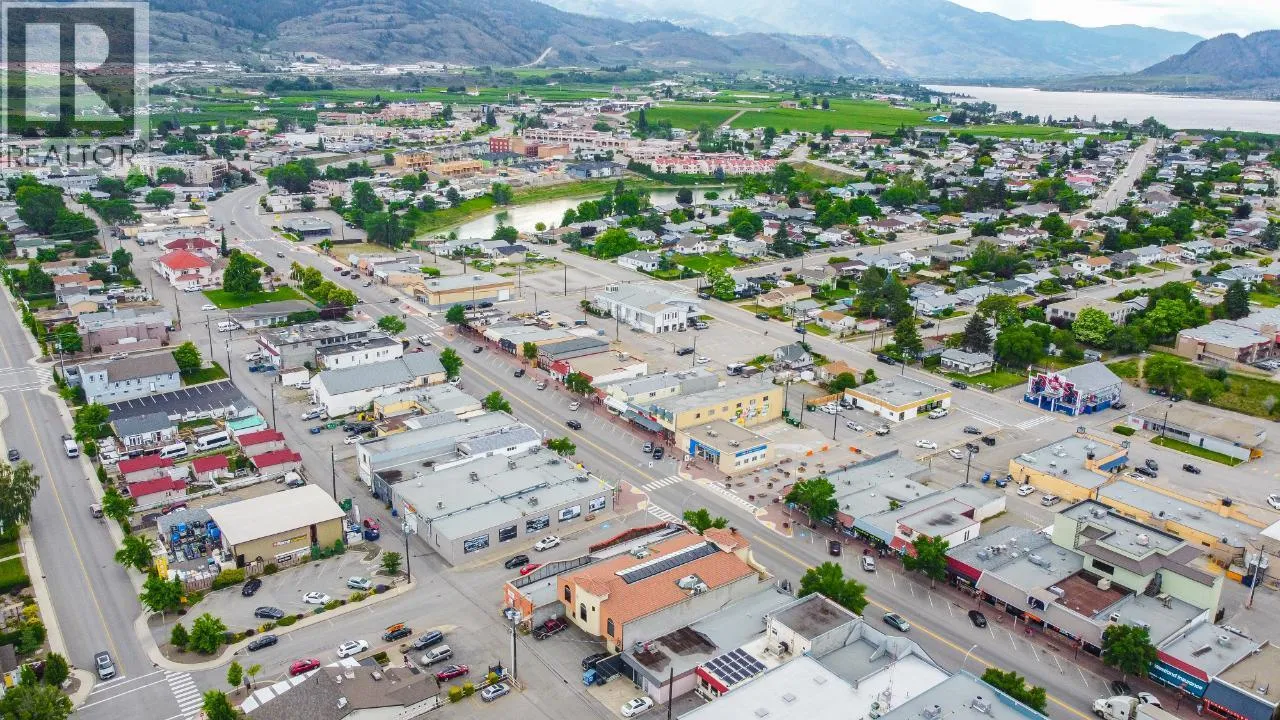 Other for rent: 8510 Main Street, Osoyoos, British Columbia V0H 1V7