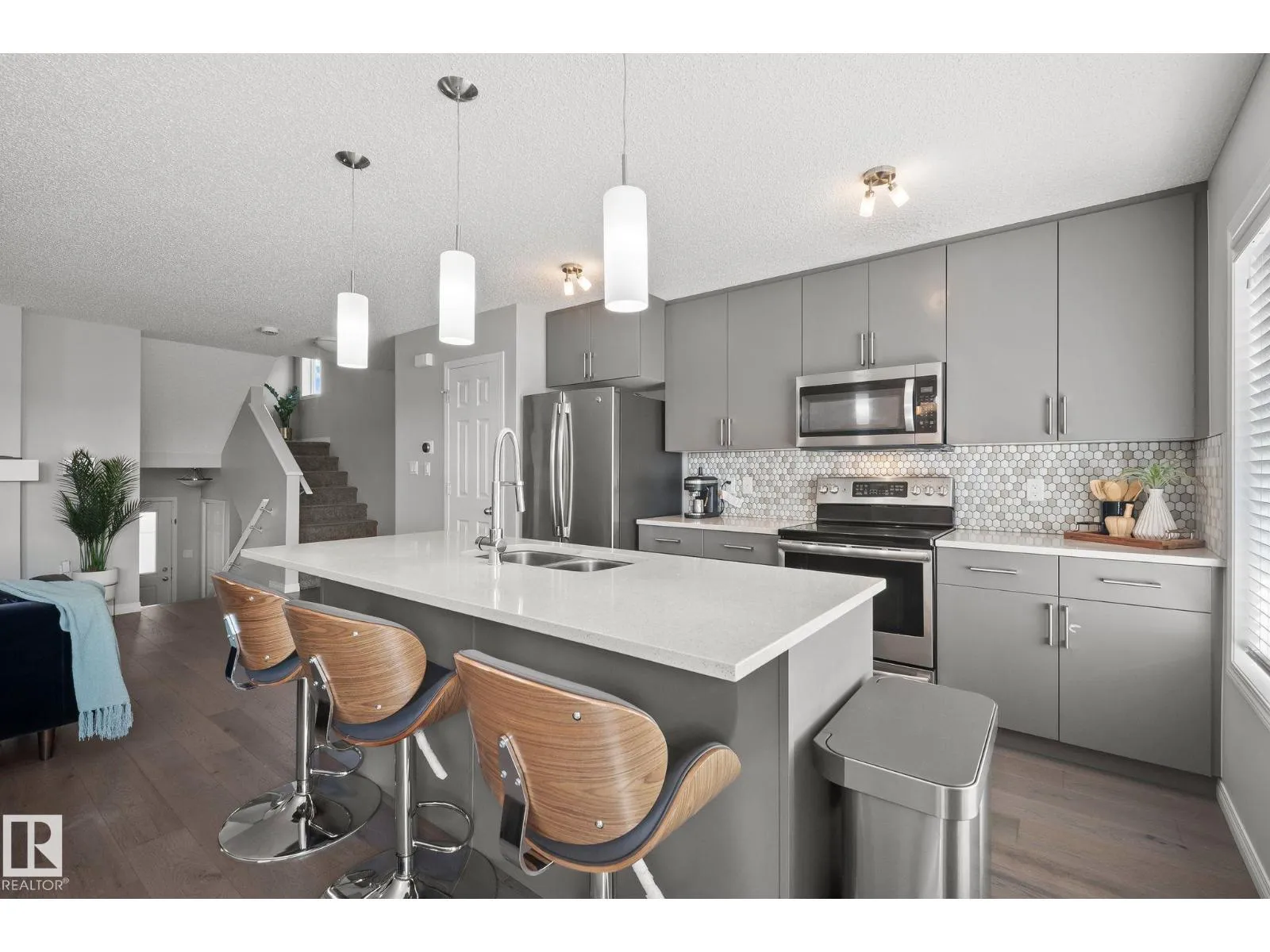 Duplex for rent: 8511 24 Ave Sw, Edmonton, Alberta T6X 2G3