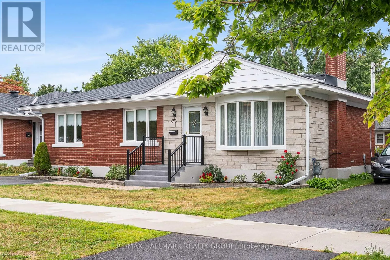 House for rent: 853 Chapman Boulevard, Ottawa, Ontario K1G 1V1