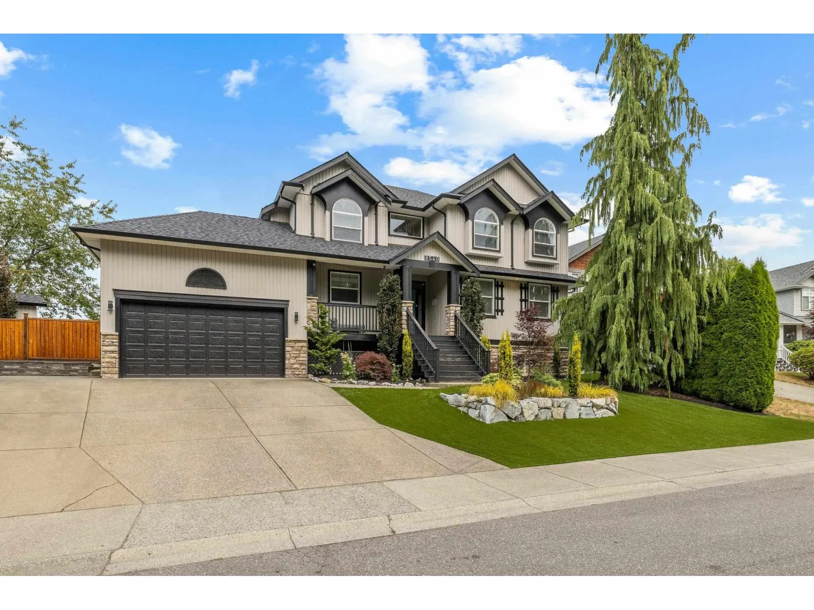 House for rent: 8540 Doerksen Drive, Mission, British Columbia V2V 7C4