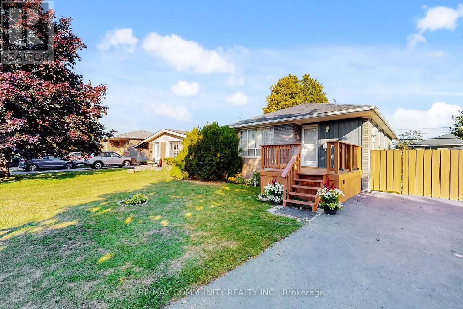 House for rent: 855 Zator Avenue, Pickering, Ontario L1W 1Y2