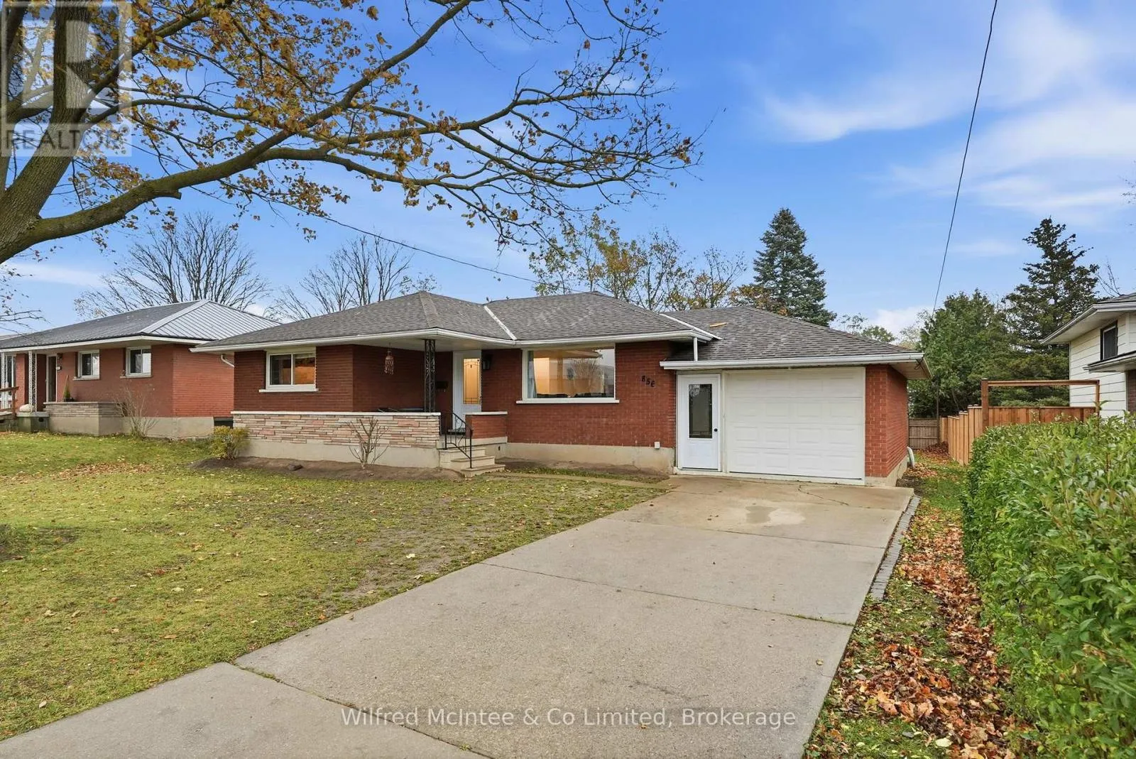 House for rent: 856 York Avenue N, North Perth, Ontario N4W 2Y6