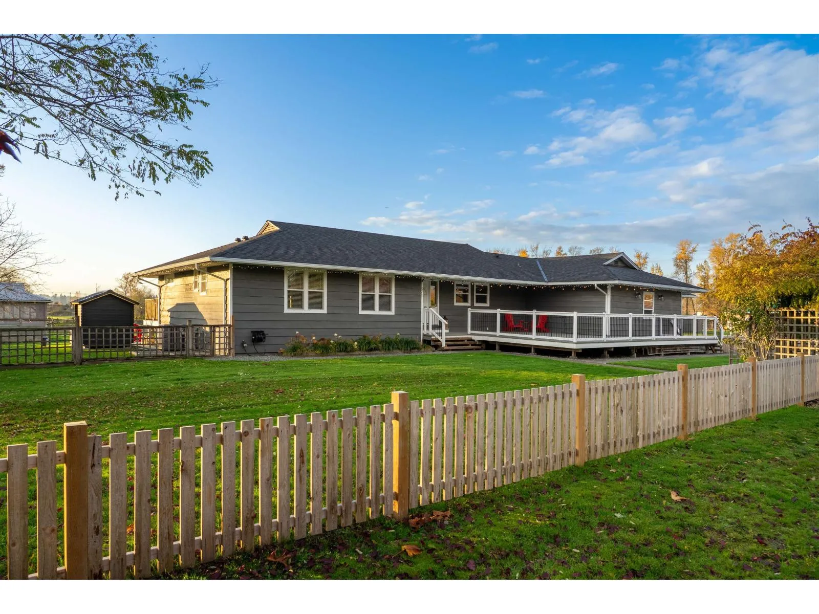 House for rent: 8575 240 Street, Langley, British Columbia V1M 3R2