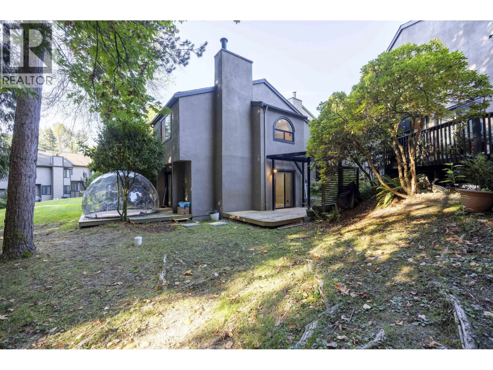 Row / Townhouse for rent: 8575 Woodridge Place, Burnaby, British Columbia V5A 4B3