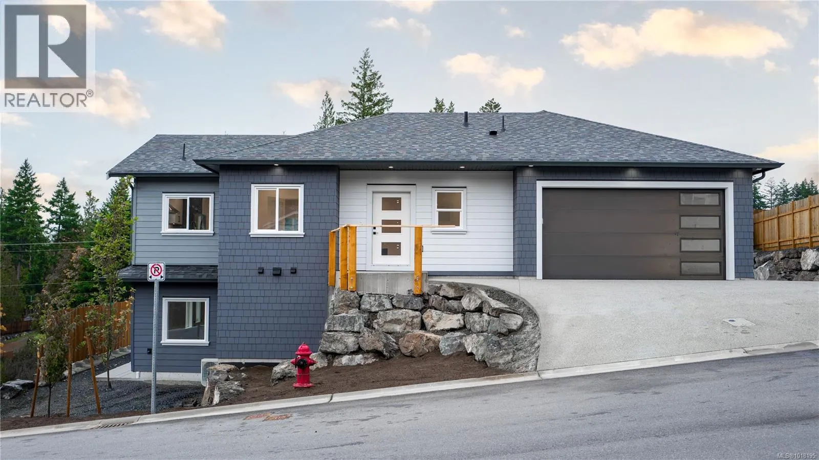 House for rent: 858 Tomack Loop, Langford, British Columbia V9C 3X3