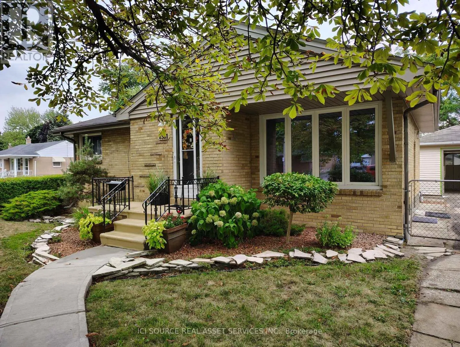 House for rent: 8581 Jerome Street, Windsor, Ontario N8S 1W8