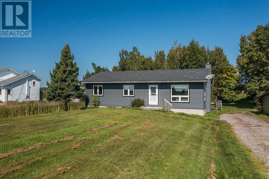 86 Birch Drive, Desbarats, Ontario P0R 1E0