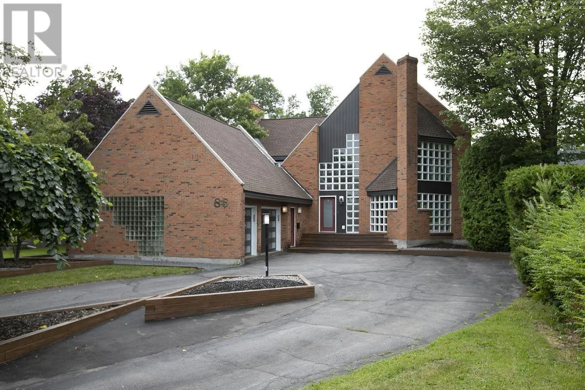 86 Mcneice St, Sault Ste. Marie, Ontario P6A 5V2