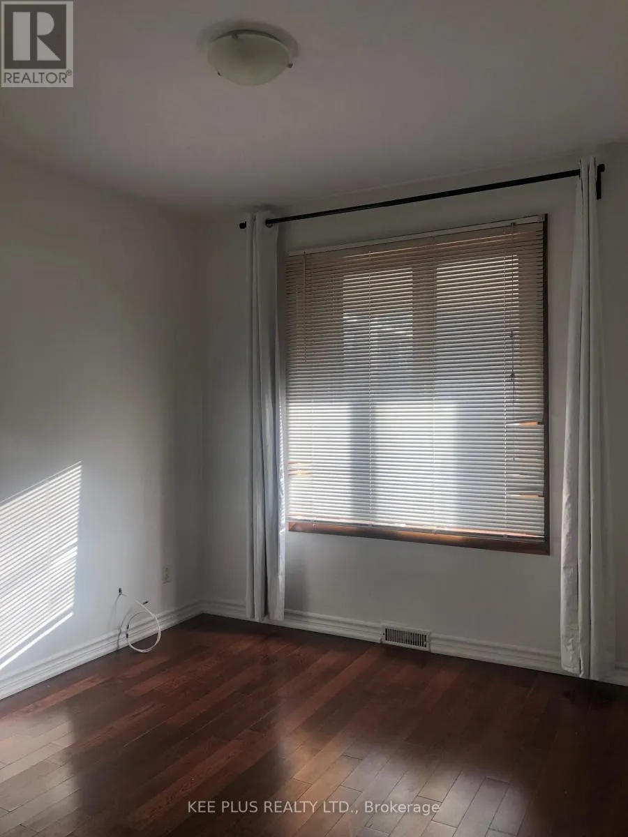 House for rent: 86 Pape Avenue, Toronto, Ontario M4M 2V6