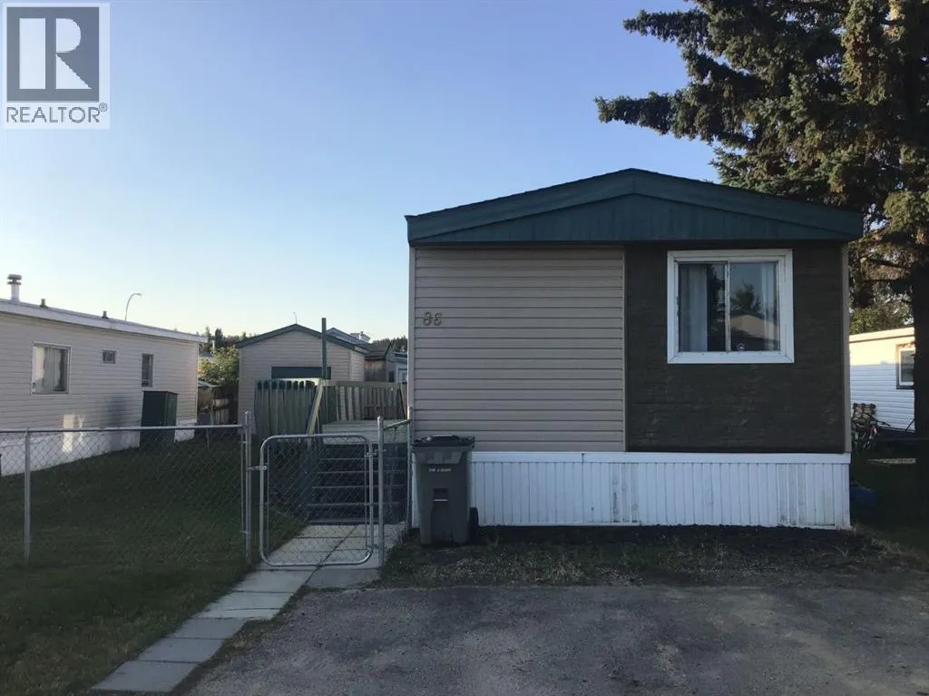 Mobile Home for rent: 86 River Valley Estates, Whitecourt, Alberta T7S 1J9