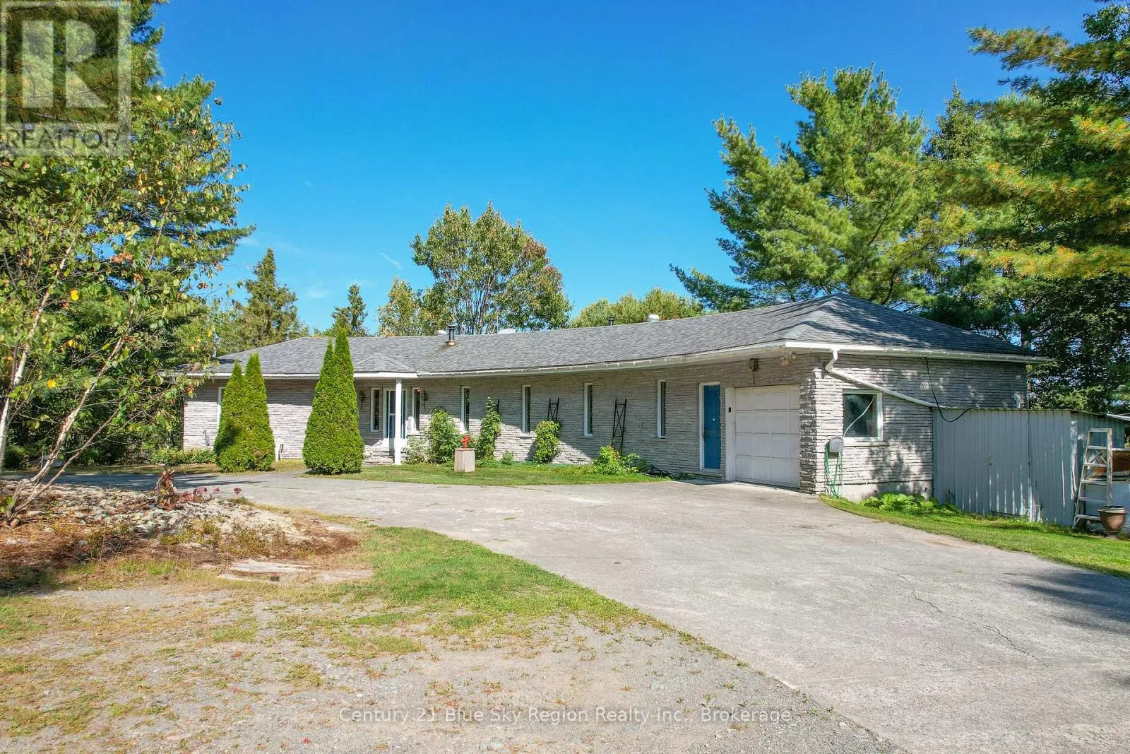 House for rent: 860 Deer Lake Road, West Nipissing, Ontario P0H 2N0