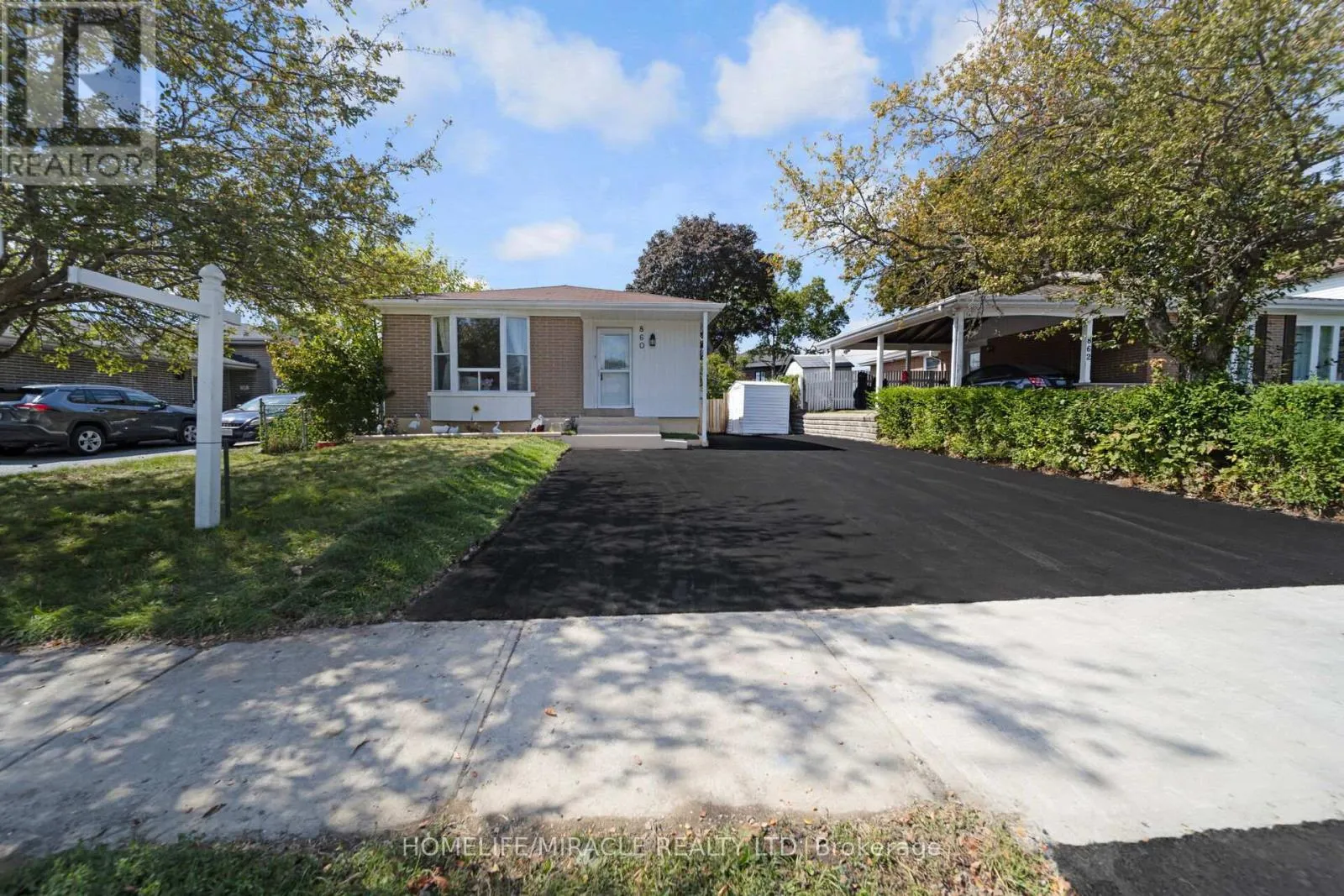 House for rent: 860 Liverpool Road, Pickering, Ontario L1W 1S4