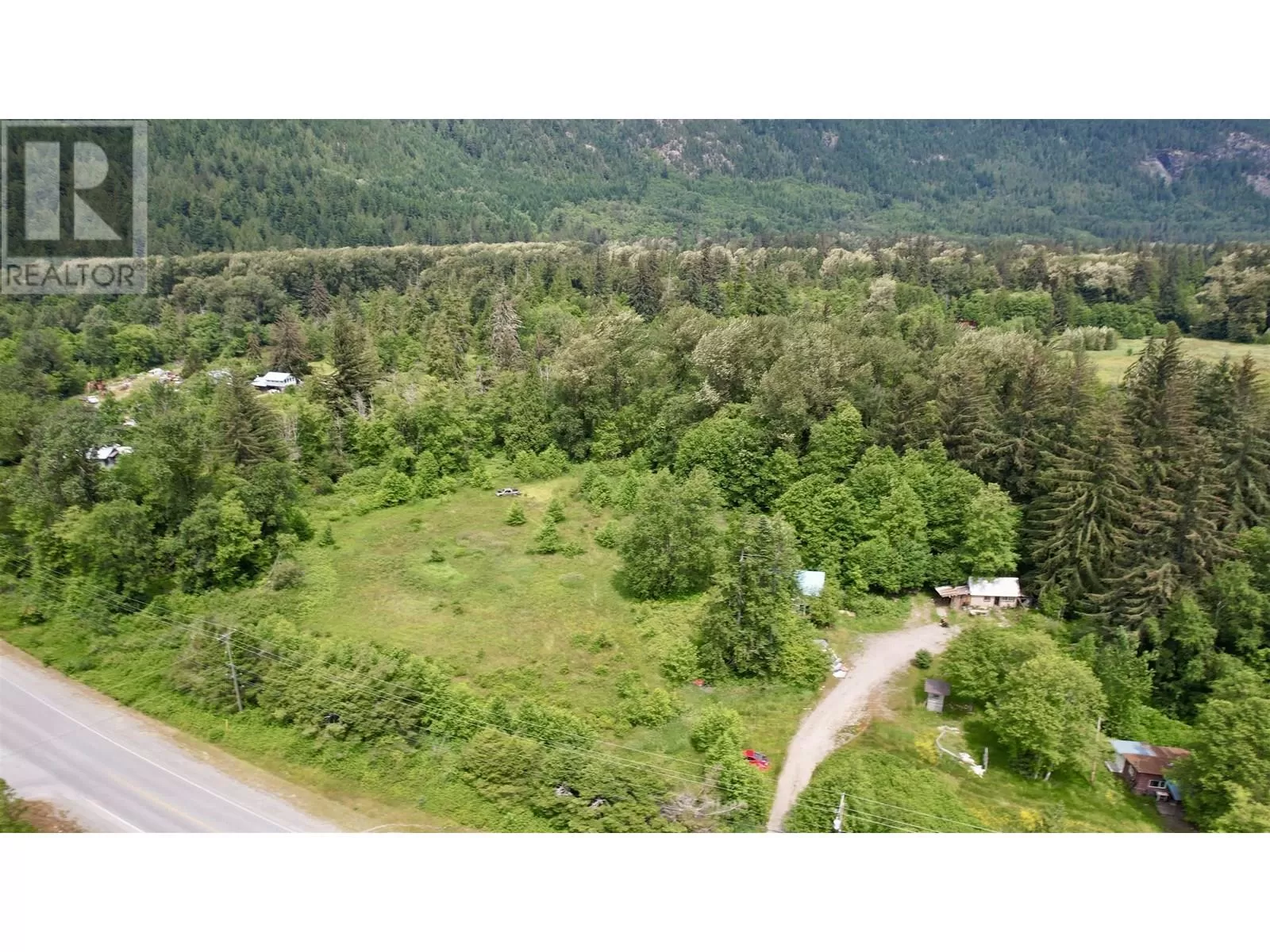 860 Mackenzie 20 Highway, Bella Coola, British Columbia V0T 1C0