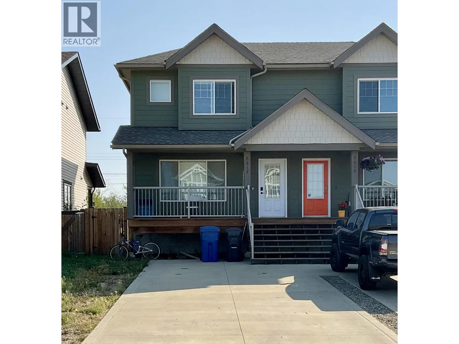 Duplex for rent: 8617 74 Street, Fort St. John, British Columbia V1J 2Y5