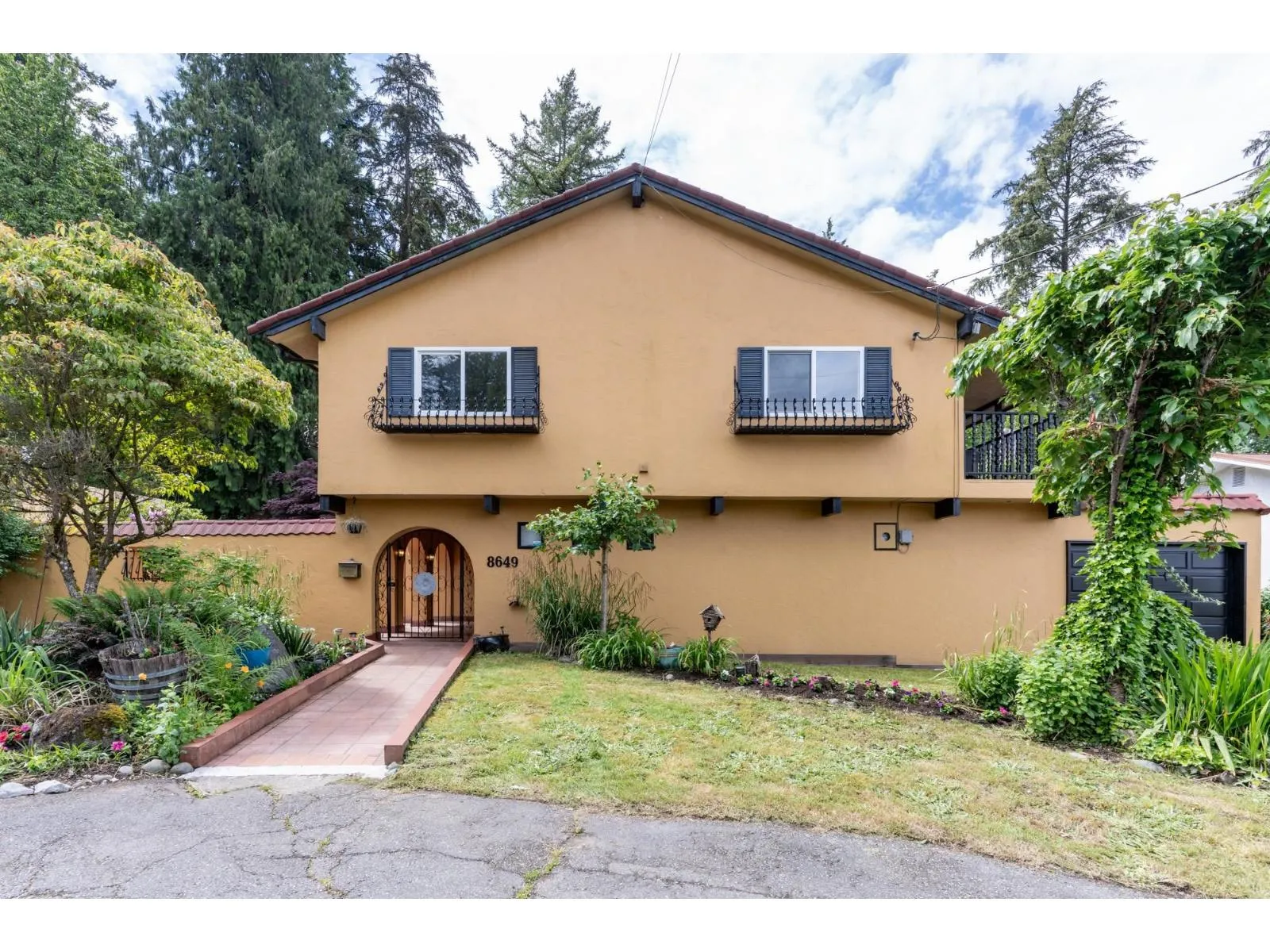 House for rent: 8649 Sunbury Place, Delta, British Columbia V4C 3Y9