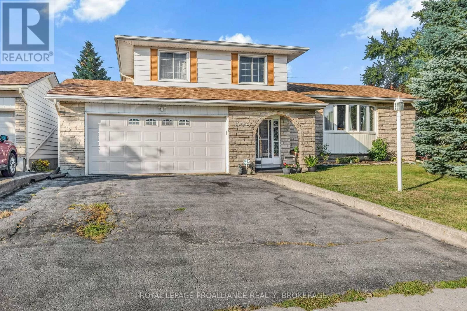 House for rent: 866 Pembridge Crescent, Kingston, Ontario K7M 6A4