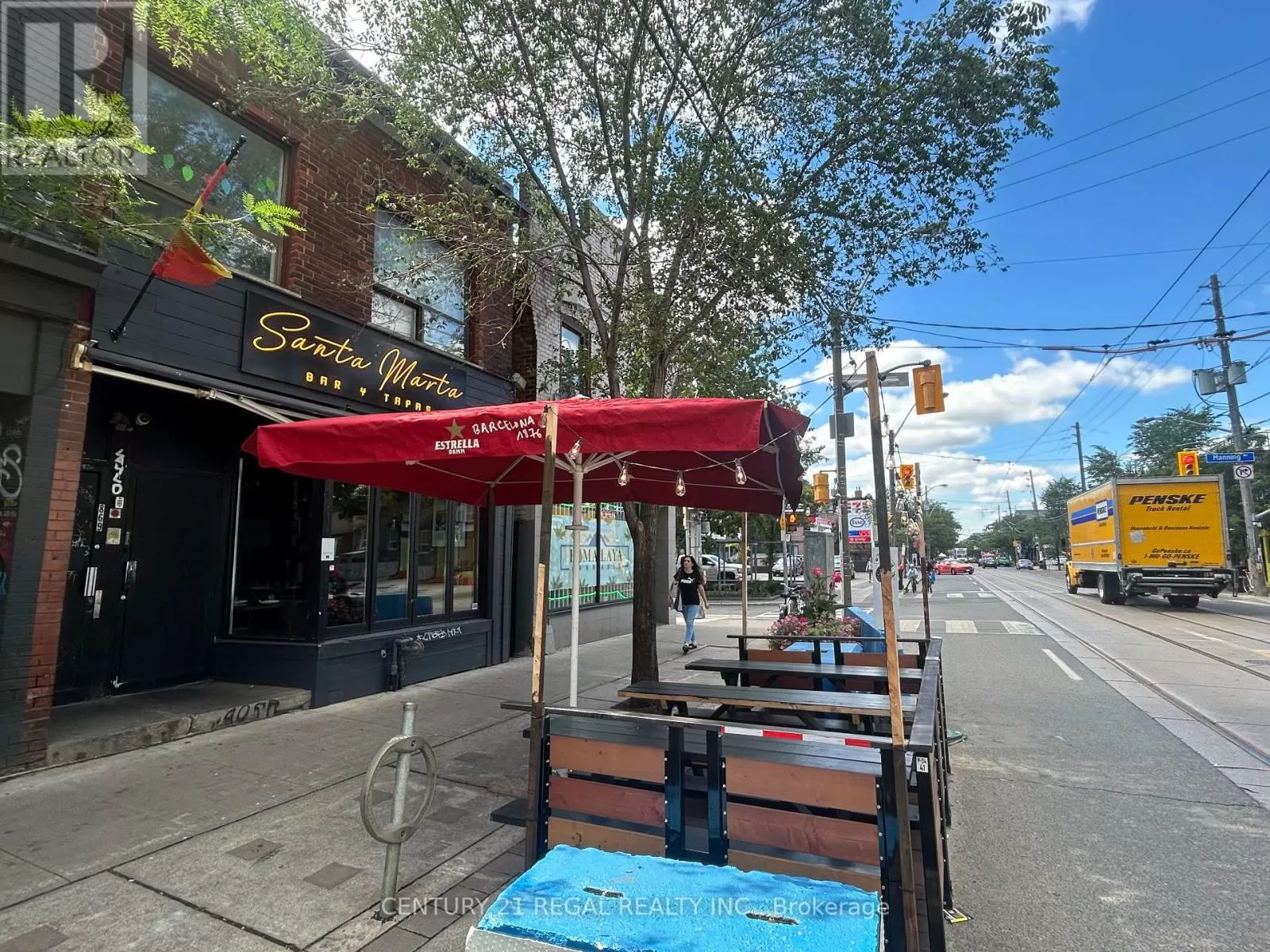 869 Dundas Street W, Toronto, Ontario M6J 1V6