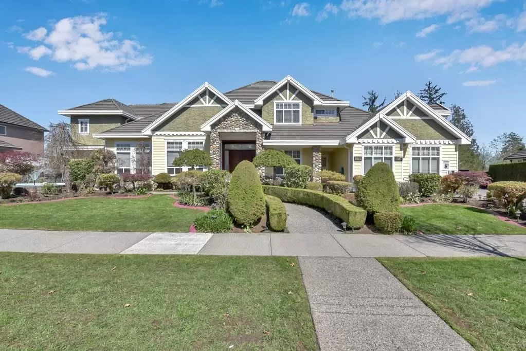 House for rent: 8692 170 Street, Surrey, British Columbia V4N 5K8