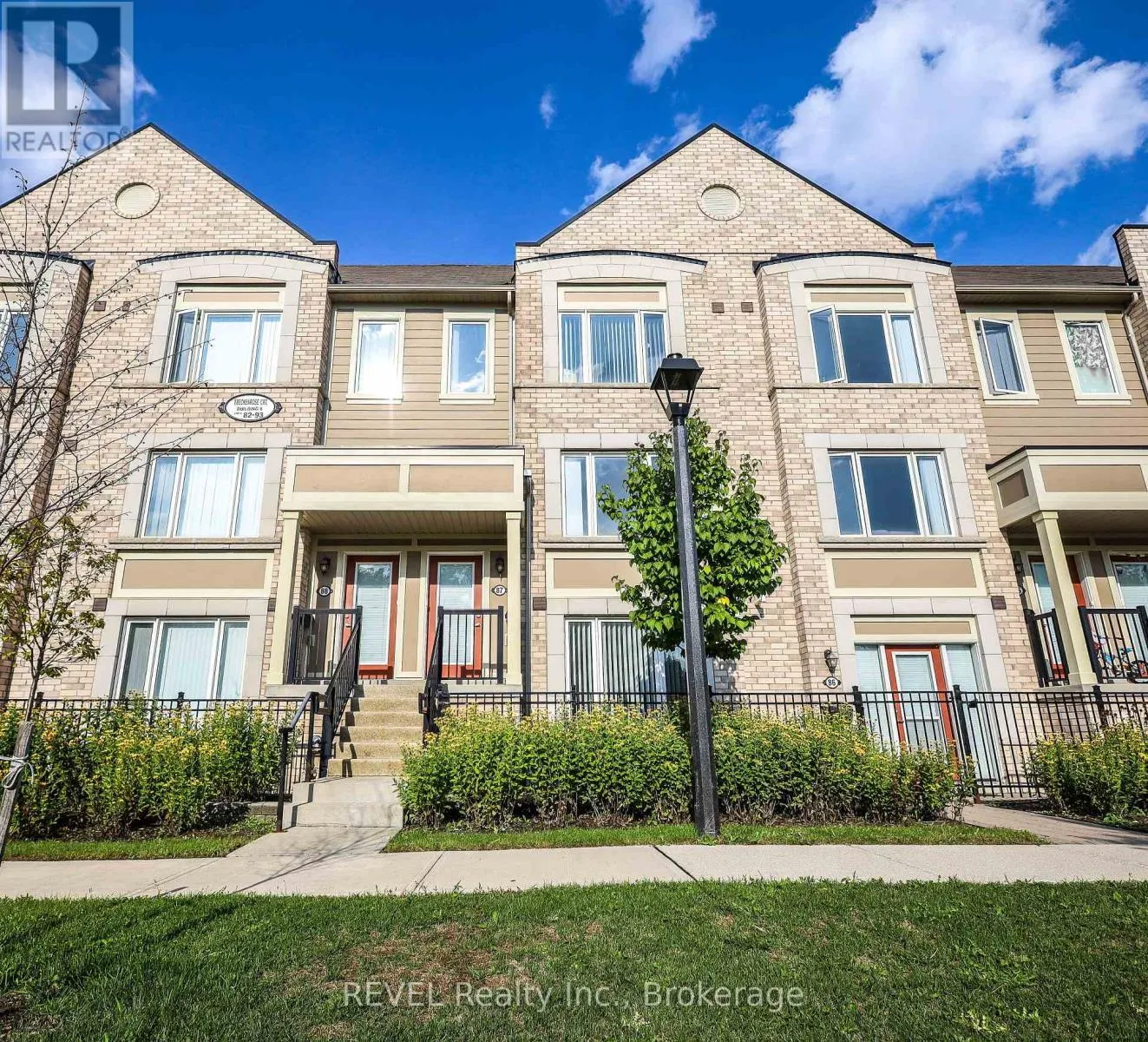 Row / Townhouse for rent: 87 - 1 Beckenrose Court, Brampton, Ontario L6Y 6G2