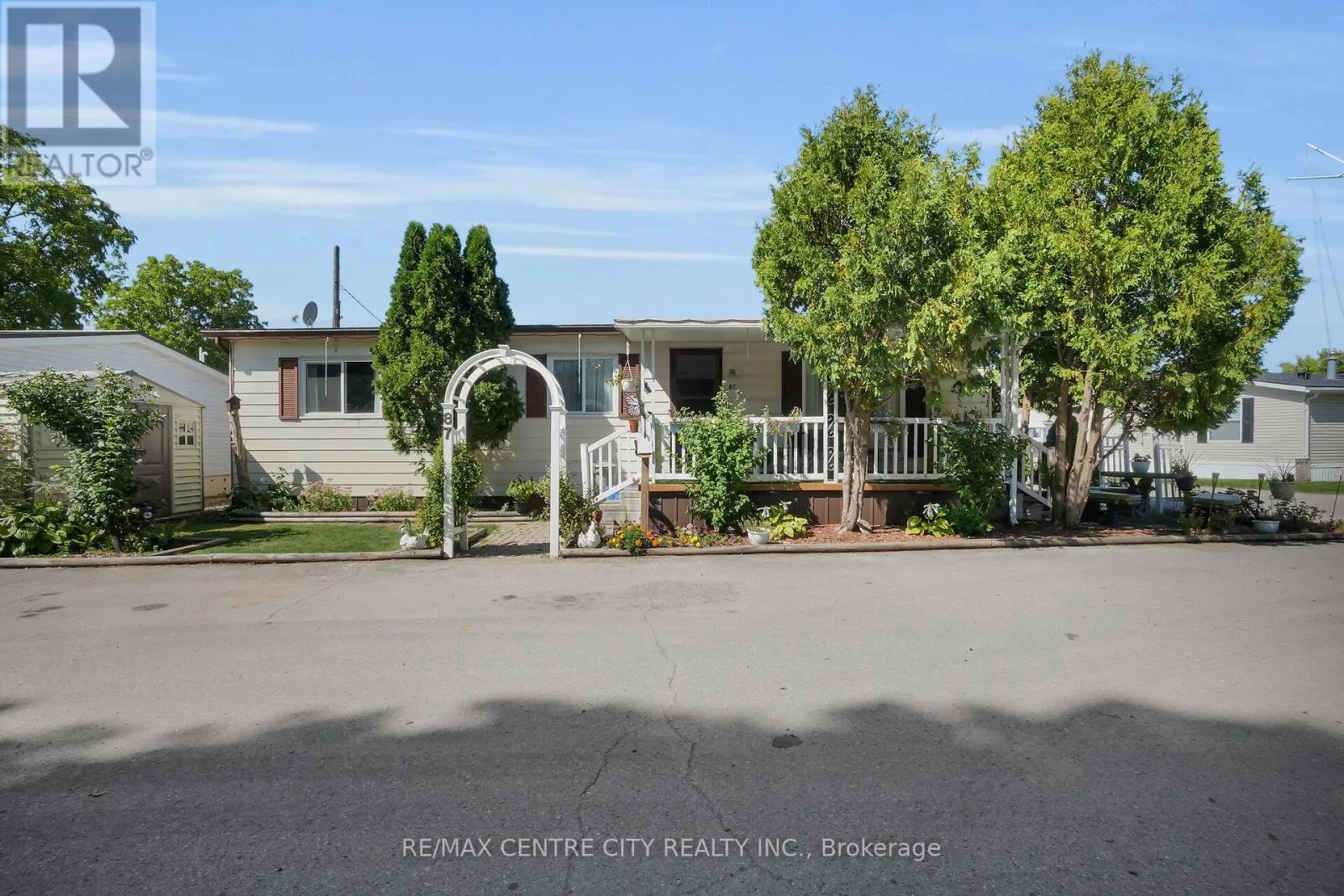 House for rent: 87 - 198 Springbank Drive, London South, Ontario N6J 1G1