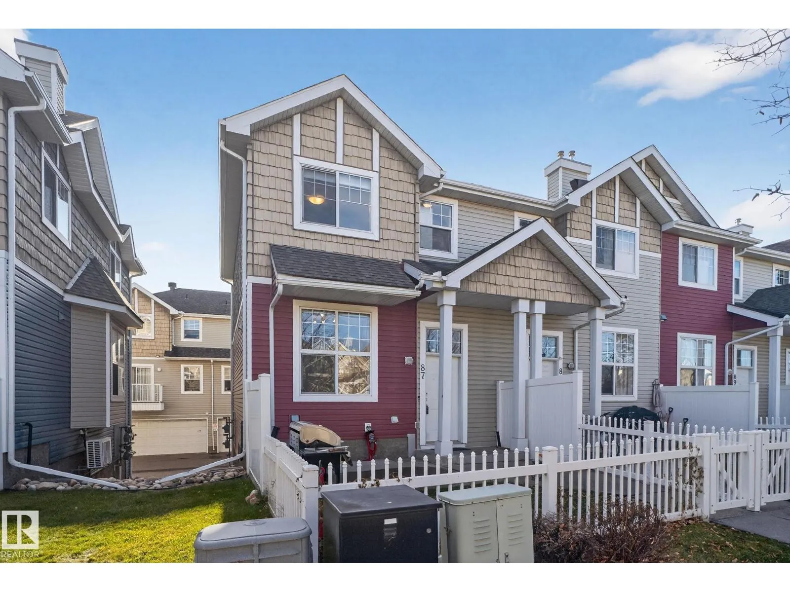 Row / Townhouse for rent: #87 2051 Towne Centre Bv Nw, Edmonton, Alberta T6R 0G8