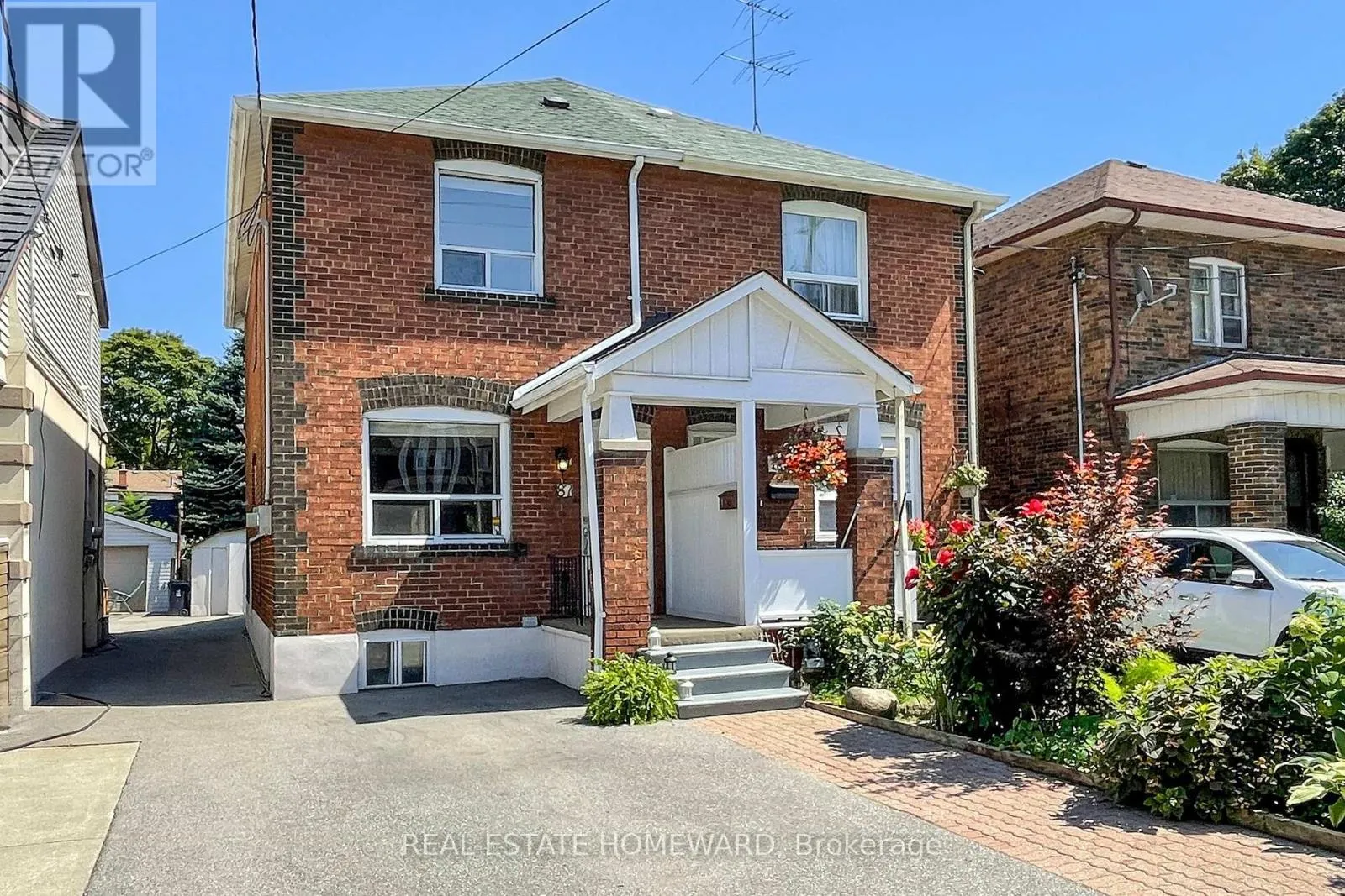 House for rent: 87 Guestville Avenue, Toronto, Ontario M6N 4N5