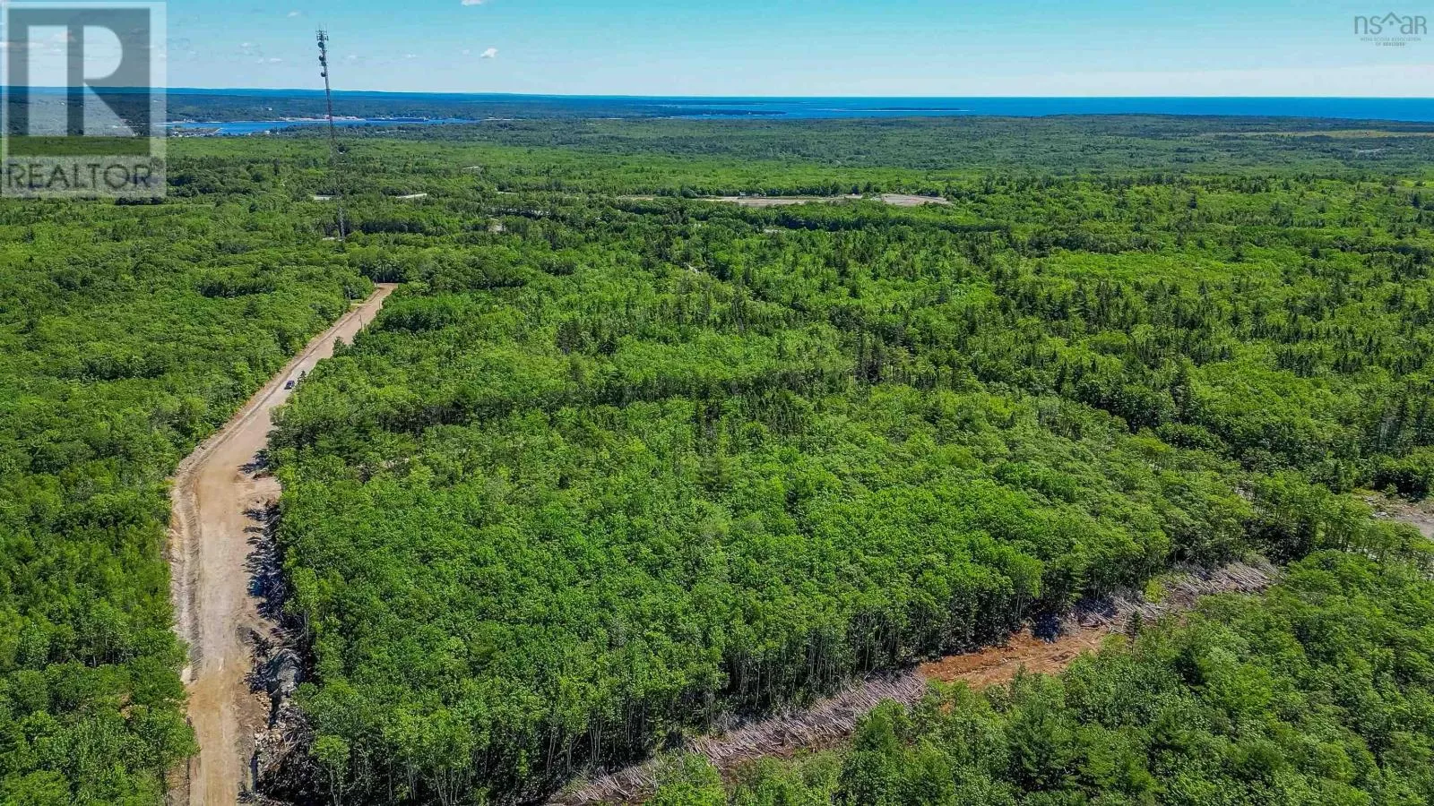 87 Morton Drive, Liverpool, Nova Scotia B0T 1K0