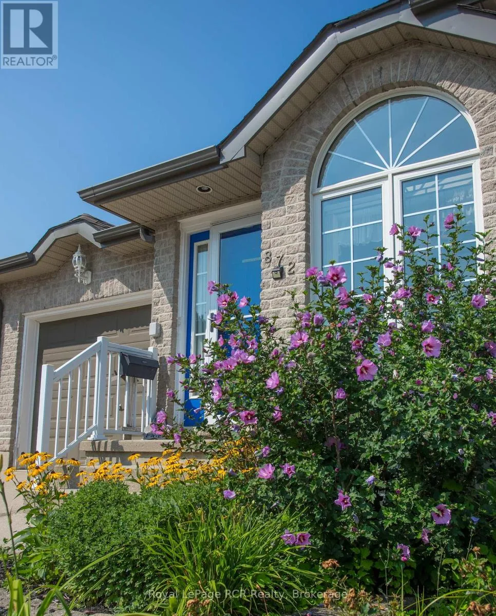 Row / Townhouse for rent: 872 9th A East Avenue, Owen Sound, Ontario N4K 6Y6