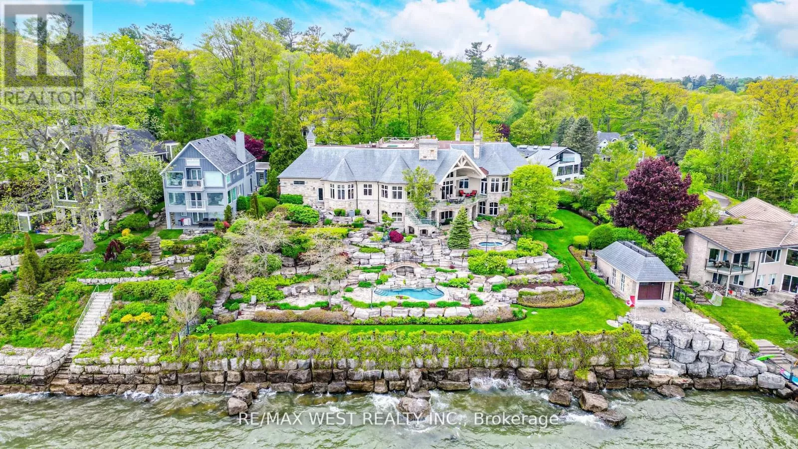 House for rent: 872 Whittier Crescent, Mississauga, Ontario L5H 2X3