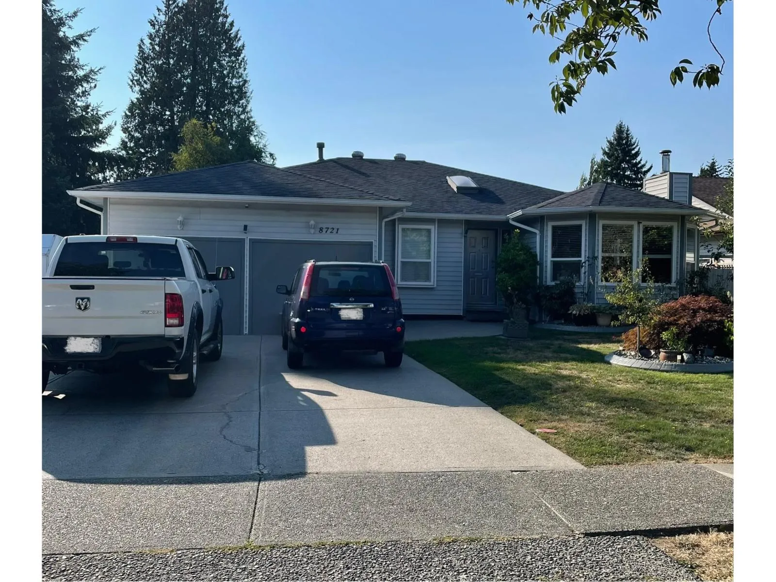 House for rent: 8721 152a Street, Surrey, British Columbia V3S 5B2